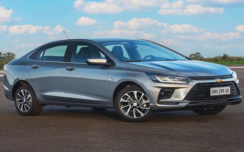 Foto oficial do Chevrolet Onix Plus